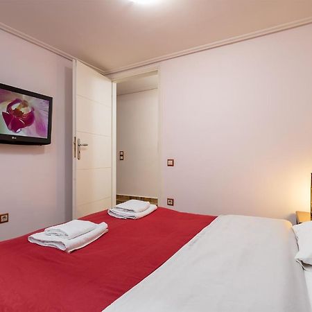 Filippos Acharnes Apartment Bagian luar foto