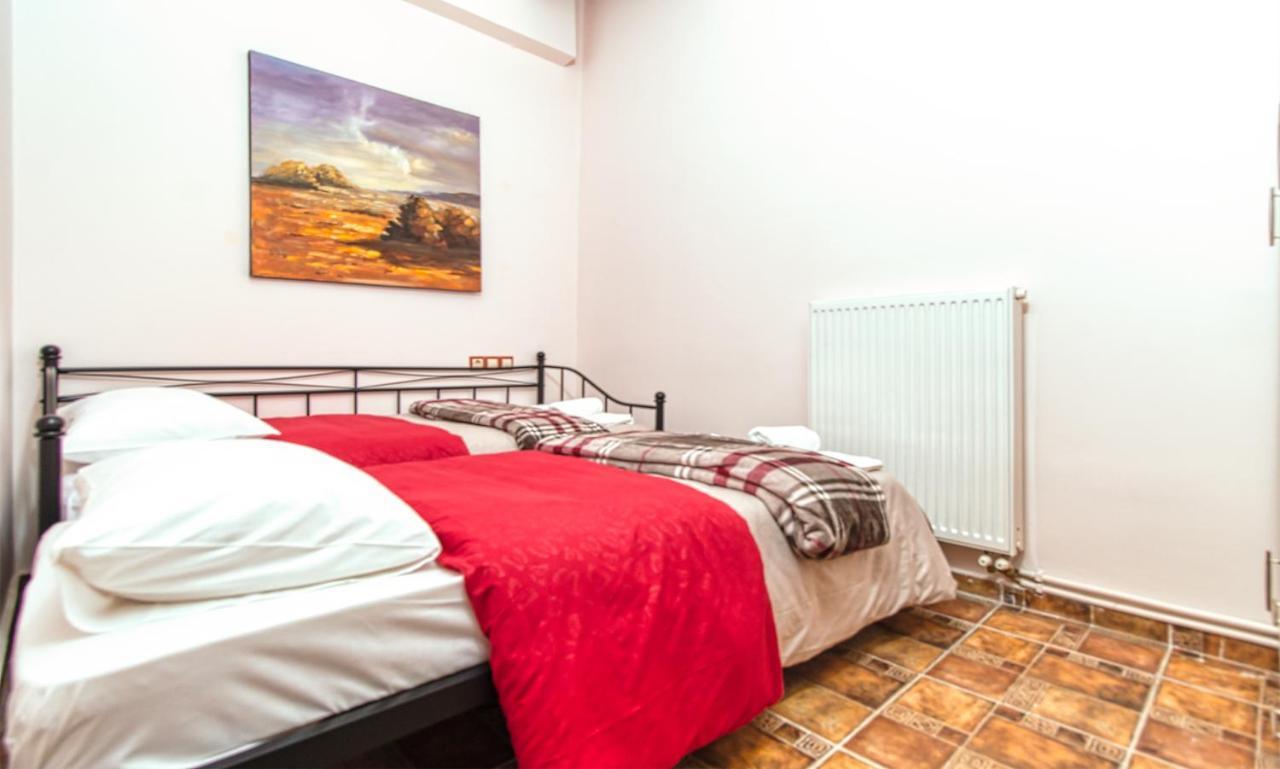 Filippos Acharnes Apartment Bagian luar foto