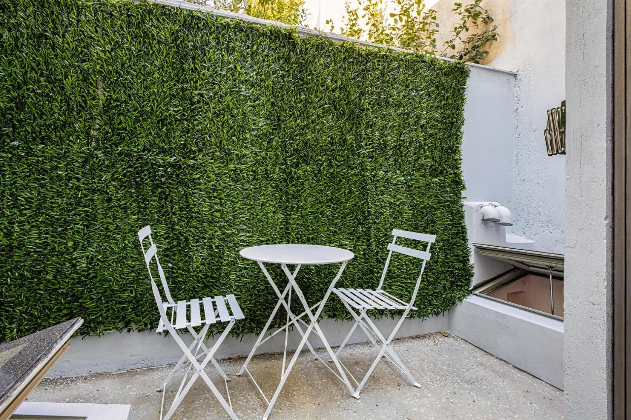 Filippos Acharnes Apartment Bagian luar foto