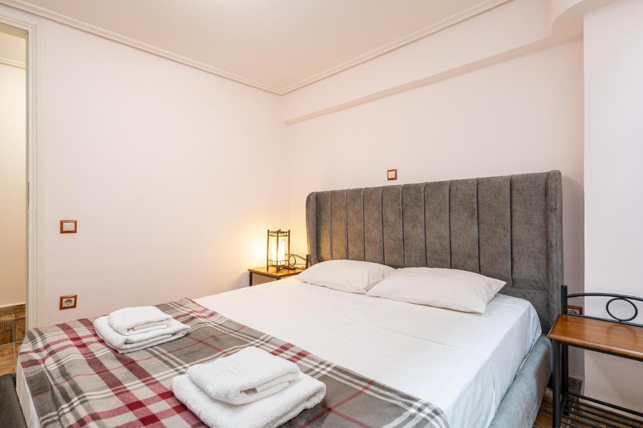 Filippos Acharnes Apartment Bagian luar foto